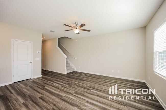 Building Photo - 14653 Maple Ter