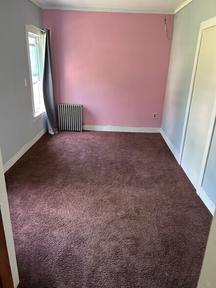 2nd Bedroom - 150 sq ft - 30-2 Wall St