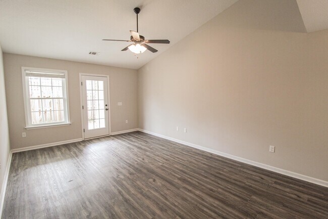 Building Photo - 417 Andover Dr