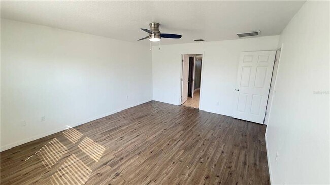 Building Photo - 2255 Sheboygan Pl