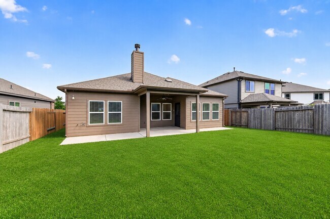 Building Photo - 1701 Cindy Ln