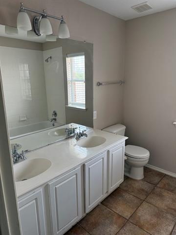Building Photo - 9904 Sourwood Dr