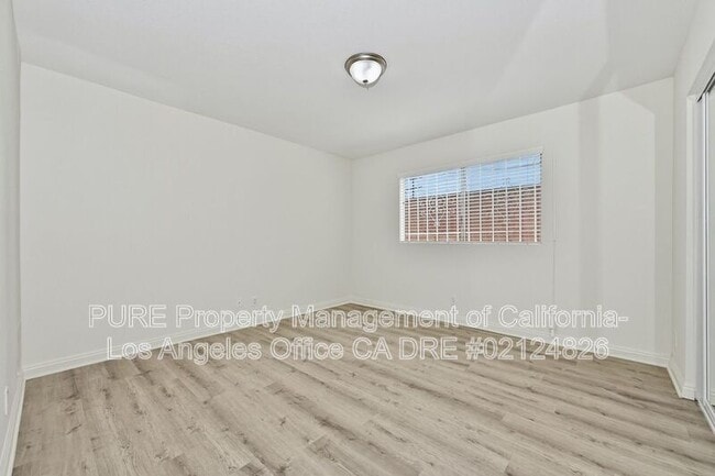 Building Photo - 1538 W 205th St