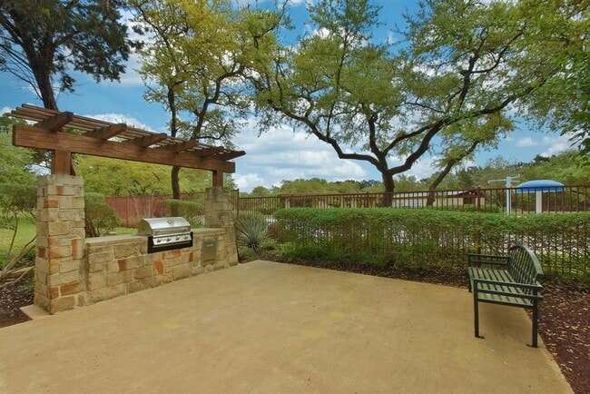 Building Photo - 12329 Mesa Verde Dr