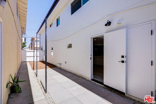 Building Photo - 1303 Beryl St