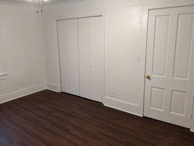 Building Photo - 711 Adler Rd