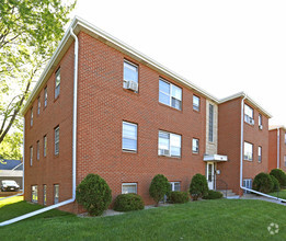 Building Photo - St. Paul Avenue Apartments