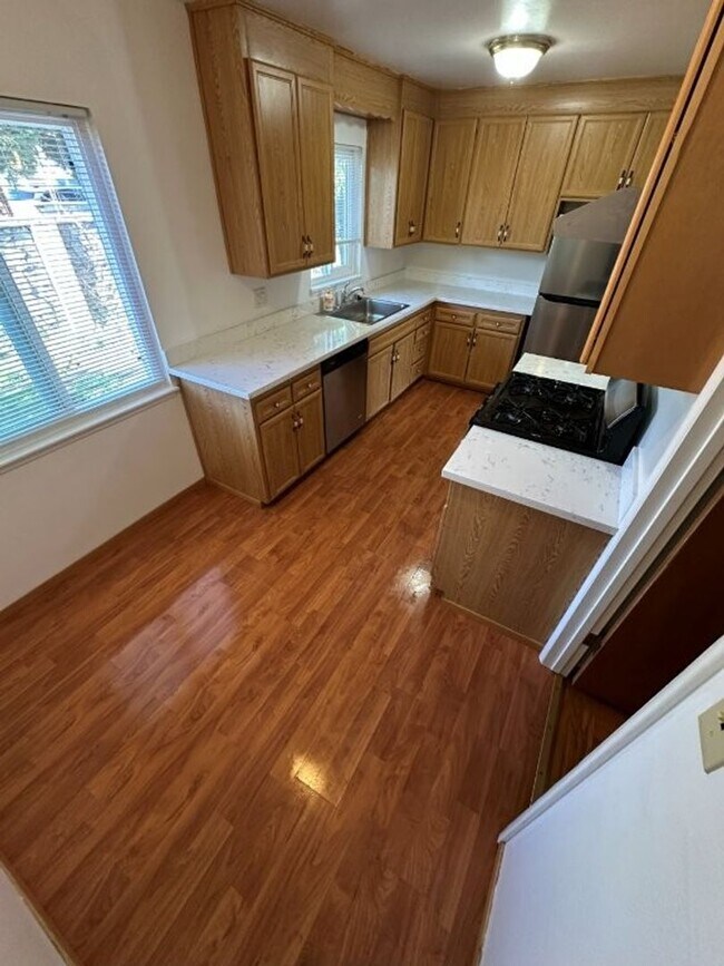 Building Photo - Nor Cal Realty, Inc. - 3 Bedroom 2  Bath with 2 car garage