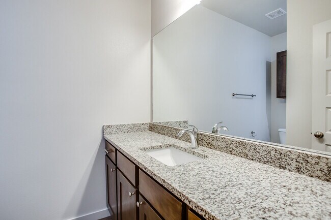 Building Photo - Beautiful New Townhome Located South of To...