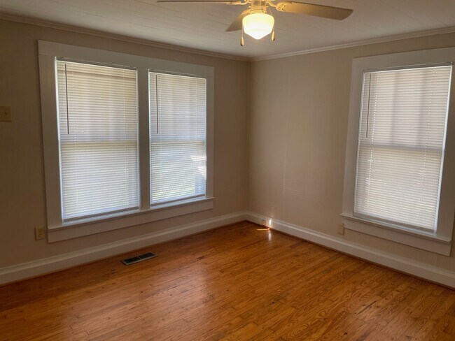 Building Photo - Very nice 3 or 4 bedroom, 2 bath home located in Franklinville- $1550 Month, $1550 Deposit!!