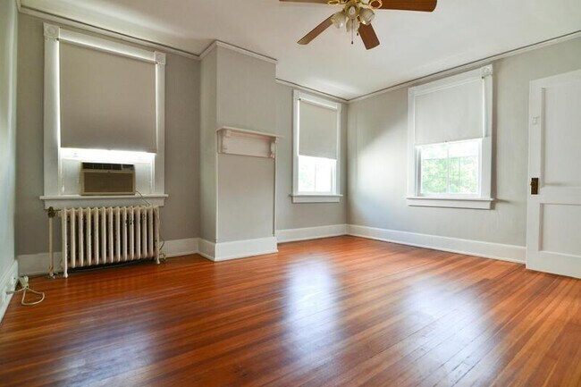 Building Photo - 1513 Rivermont Ave