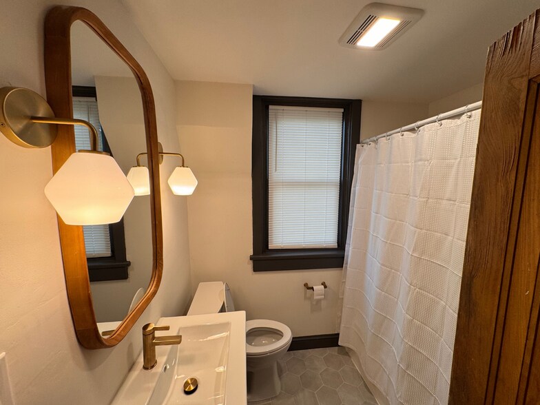 Building Photo - 1938 N 3rd St