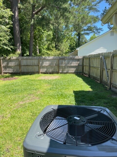 Building Photo - 210 Webb Blvd