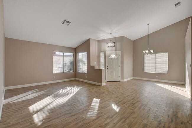 Building Photo - FOR RENT Palm Canyon