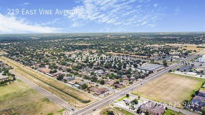 Building Photo - 219 E Vine Ave