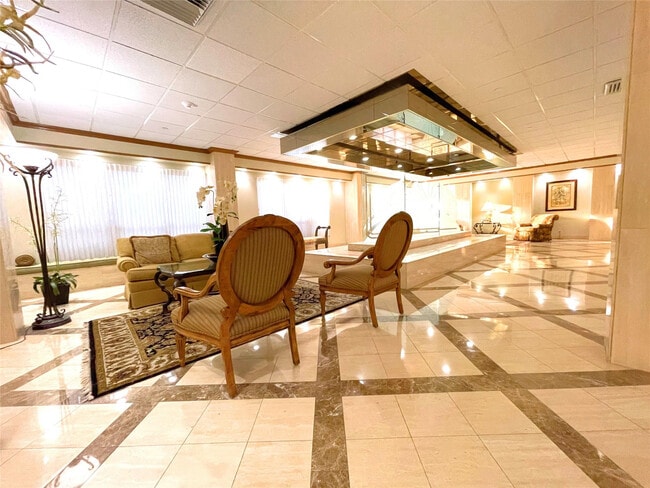 Building Photo - 1800 S Ocean Blvd