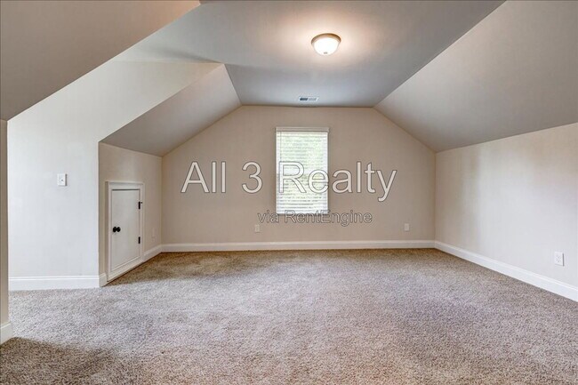 Building Photo - 225 Barnett Ln Ln