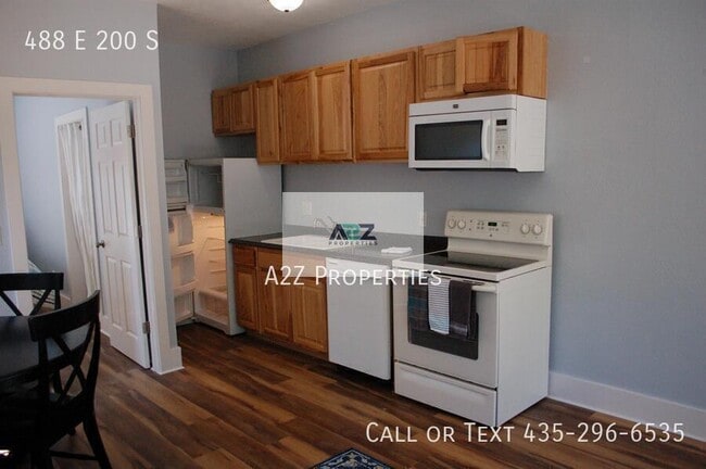 Building Photo - 488 200 S