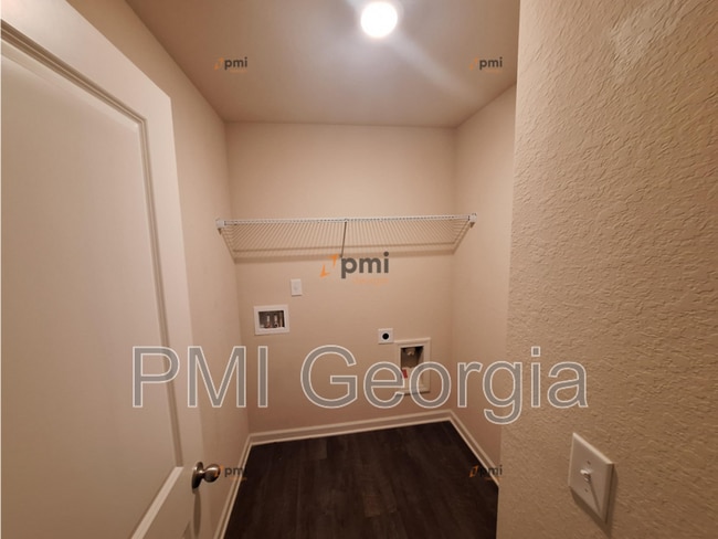 Building Photo - 110 Foley Dr