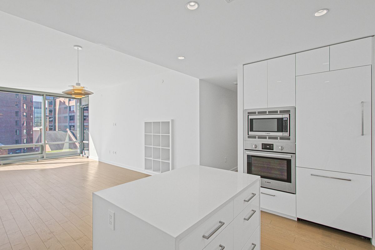 Building Photo - 1111 24th St NW