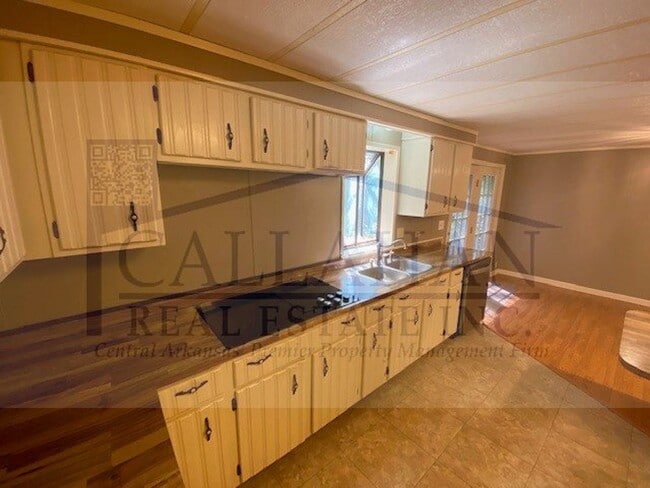 Building Photo - Ferndale 3 Bedroom Home