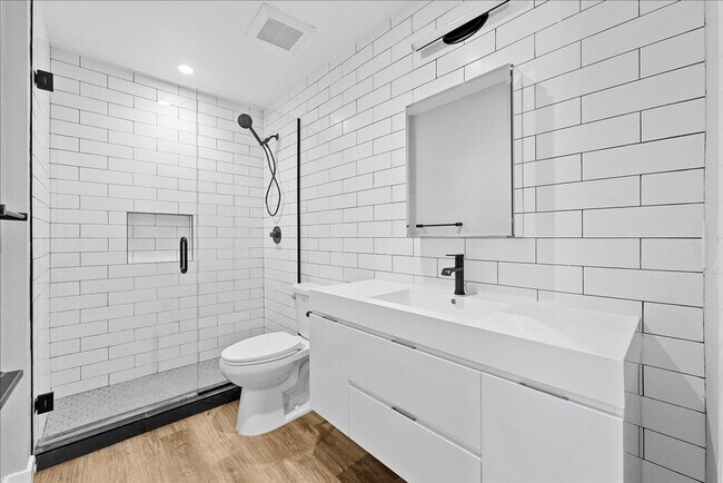 Building Photo - 941 Normandie Ave