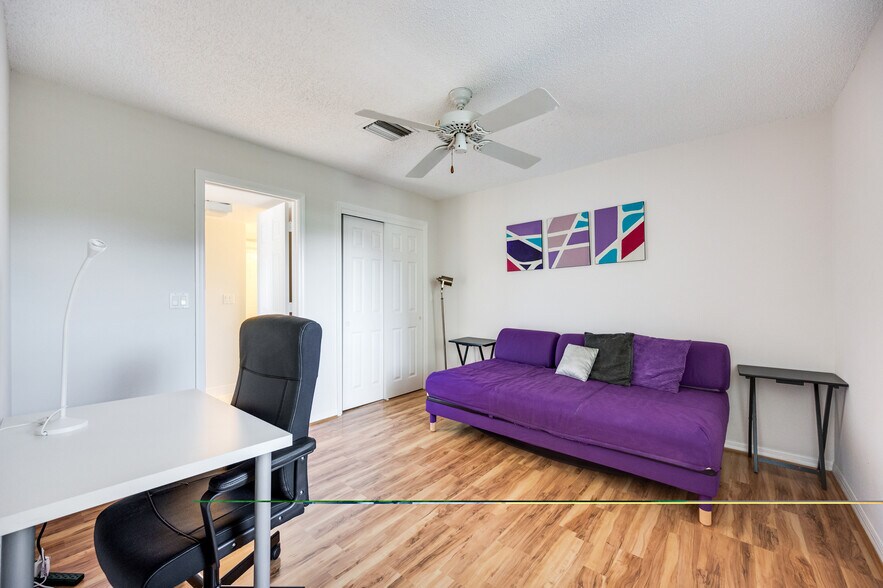 Building Photo - 1645 Spoonbill Ln