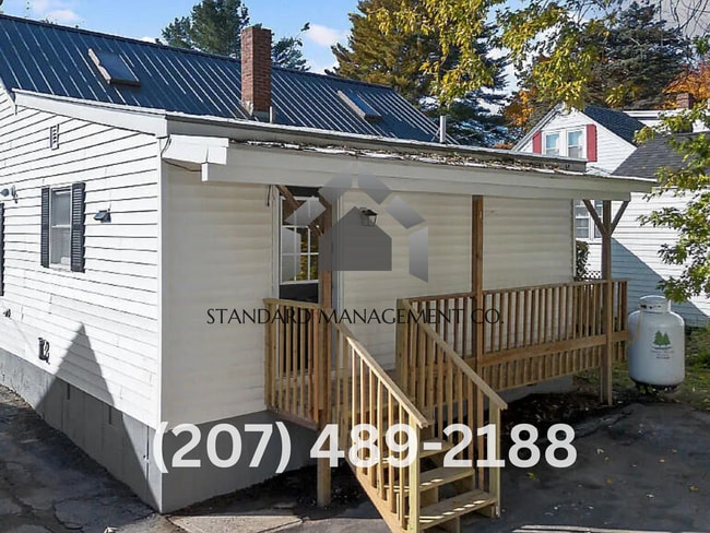 Building Photo - Spacious 4-Bedroom Home with Garage & Modern Heating  for Rent in Waterville