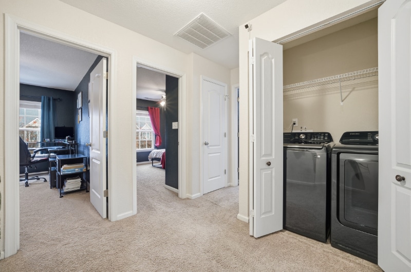 Building Photo - 5022 Breleigh Ln