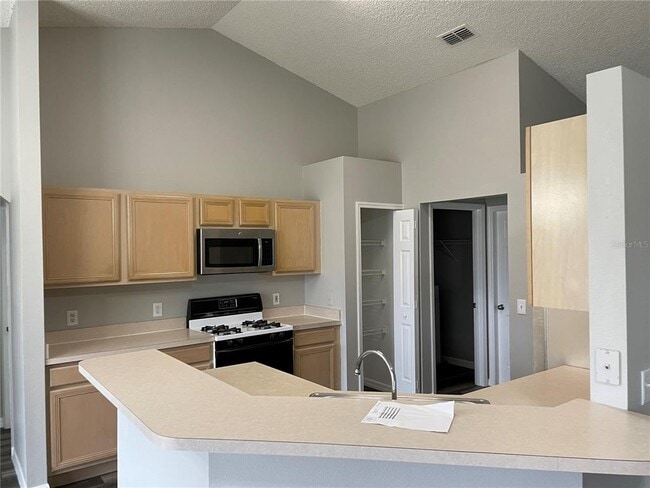 Building Photo - 5422 Harmony Ln