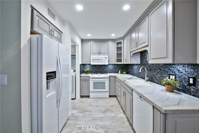 Building Photo - 5627 E Plaza De Indios