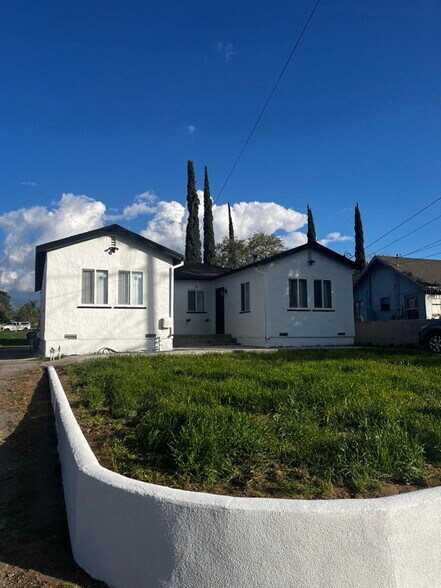 Building Photo - 1348 Olivine Ave