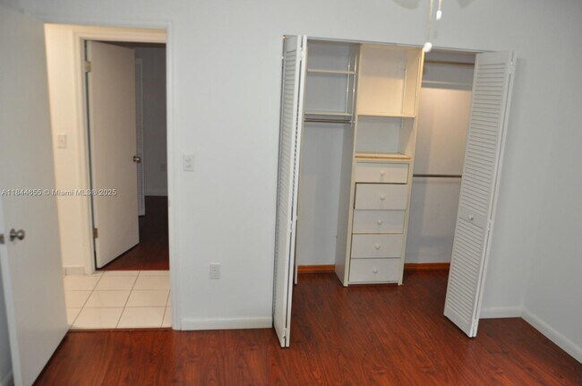 Building Photo - 14346 SW 49th Ln