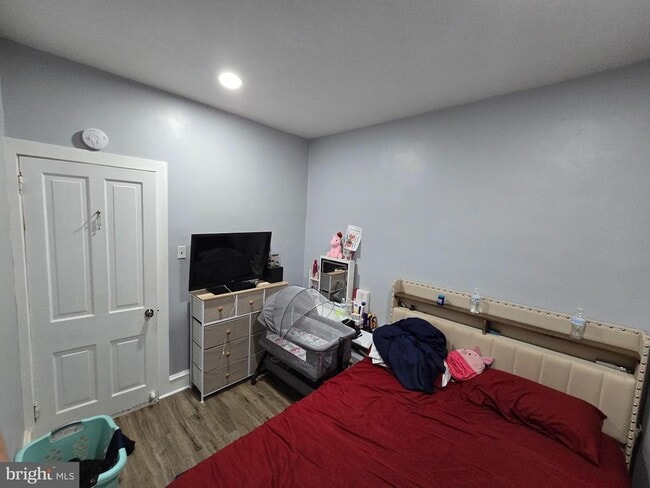 Building Photo - 110 W Douglass St