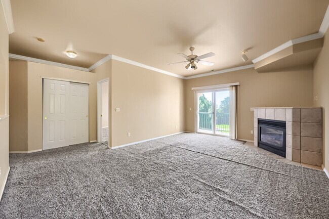 Building Photo - 3060 Mandalay Grove