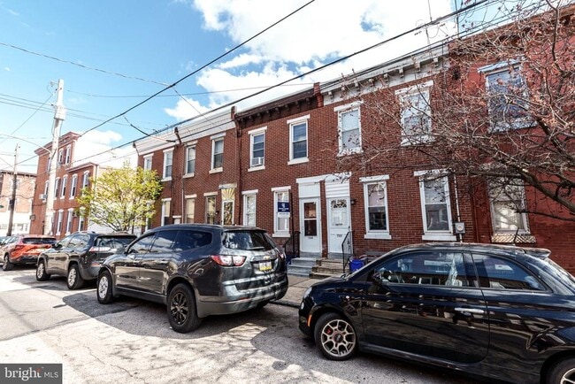 Building Photo - 724 Moyer St