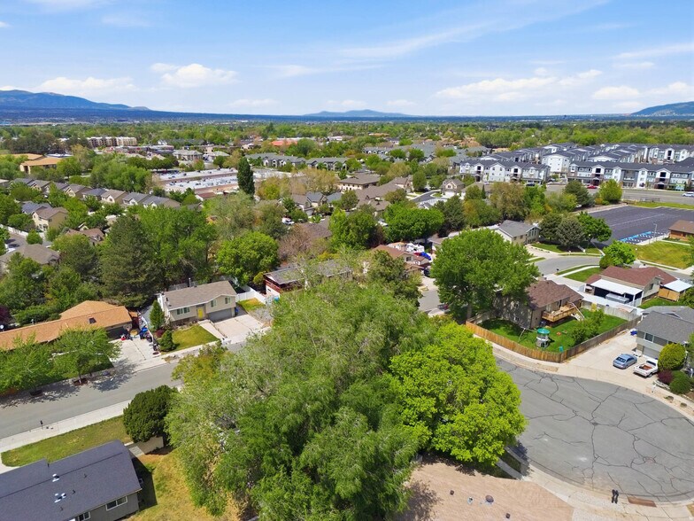 Building Photo - 9107 S Peach Blossom Dr