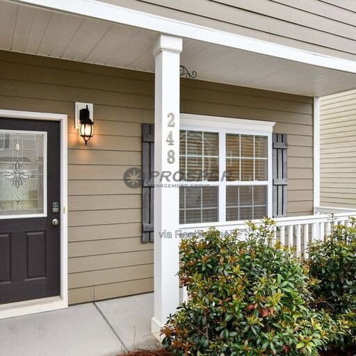Building Photo - 248 Elmhaven Dr