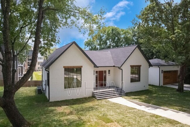 Building Photo - 541 Skyview Dr