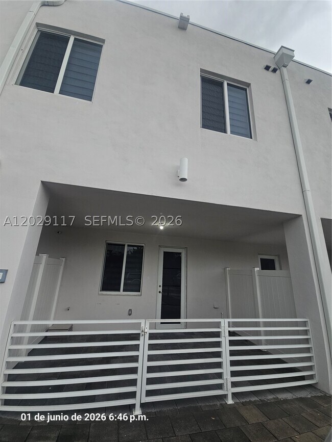 Building Photo - 6453 NW 102nd Path