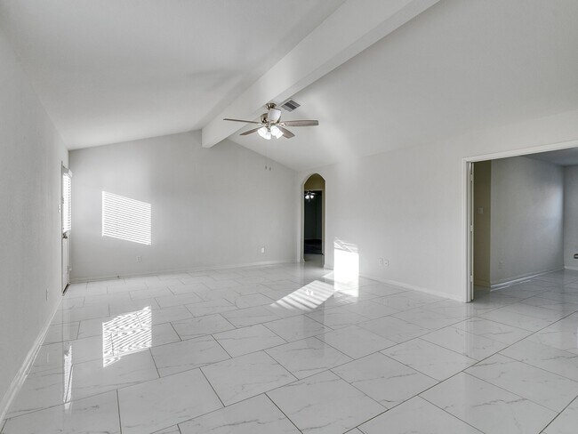 Building Photo - 22419 Iron Mill Dr