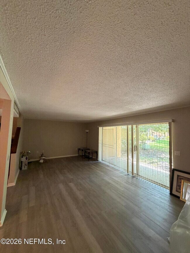 Building Photo - 396 Regency Wood Dr