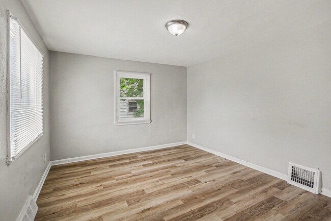 Building Photo - 5613 Statler Ave