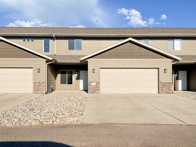 Building Photo - 1005 Tanner Ct