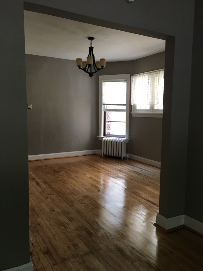 Dining Room - 2122 W 3rd St