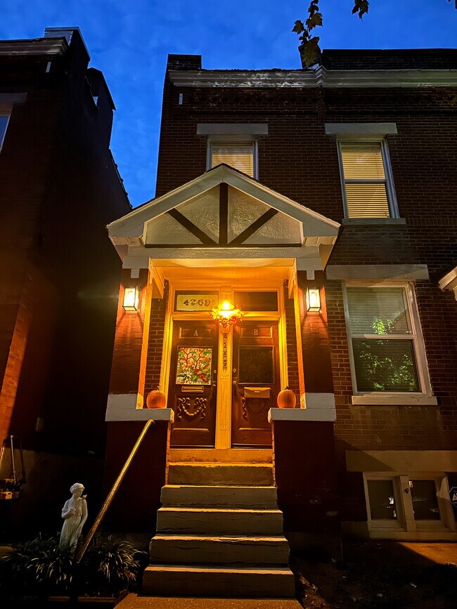 Building Photo - 4269 Botanical Ave