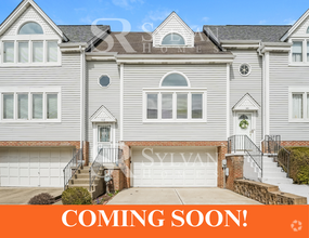 Building Photo - This is the home you've been waiting for