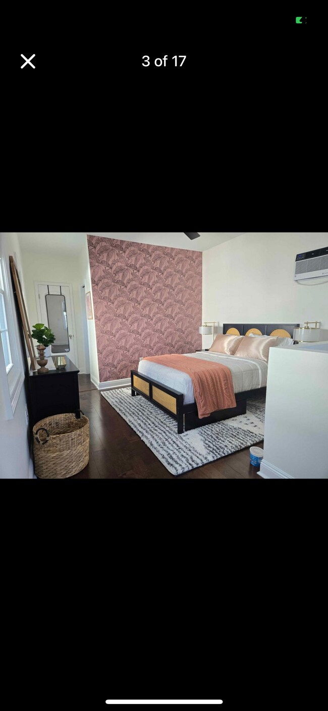 Upstairs Bedroom - 3728 Constance St