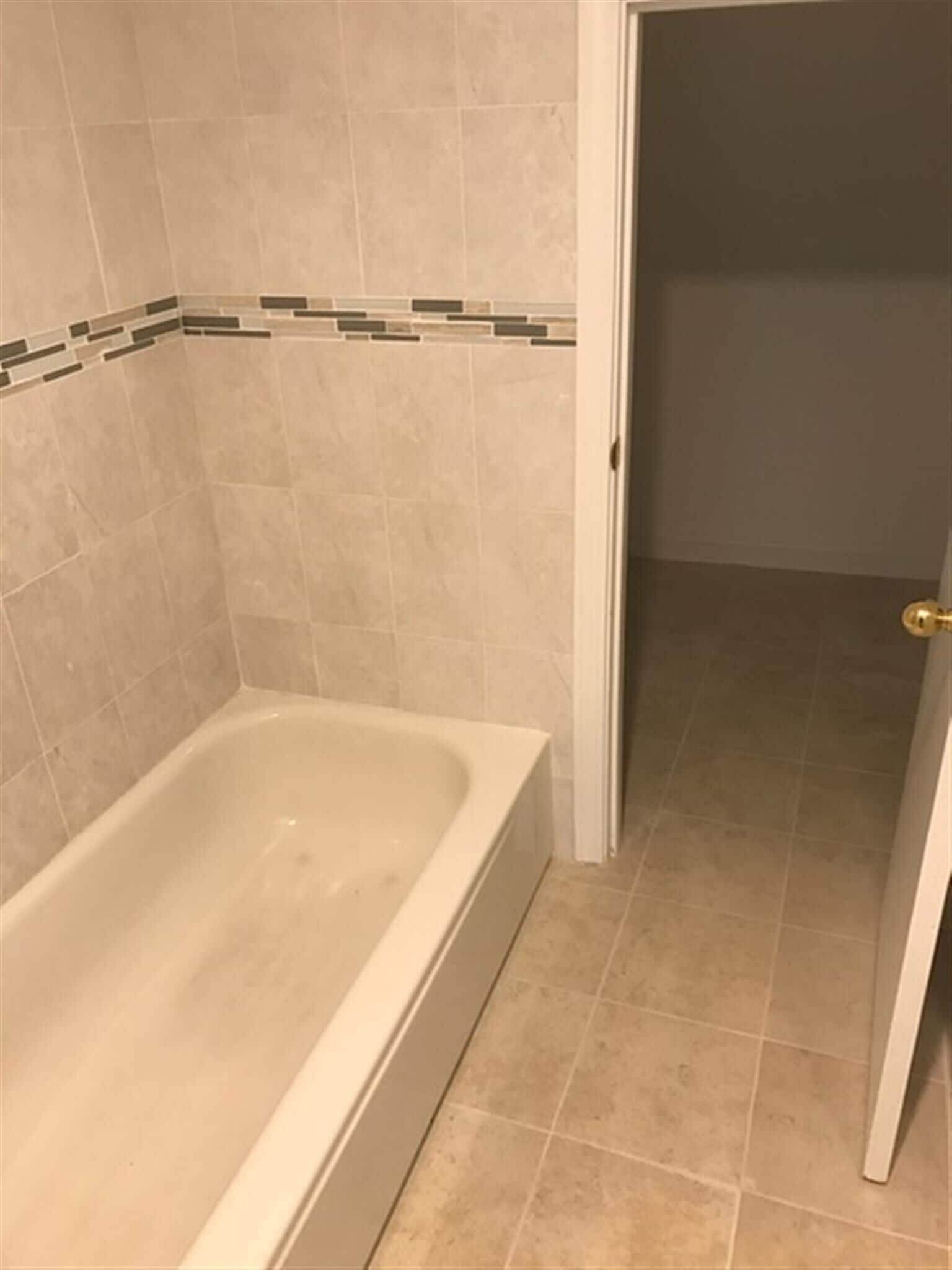 Building Photo - 25 4th St