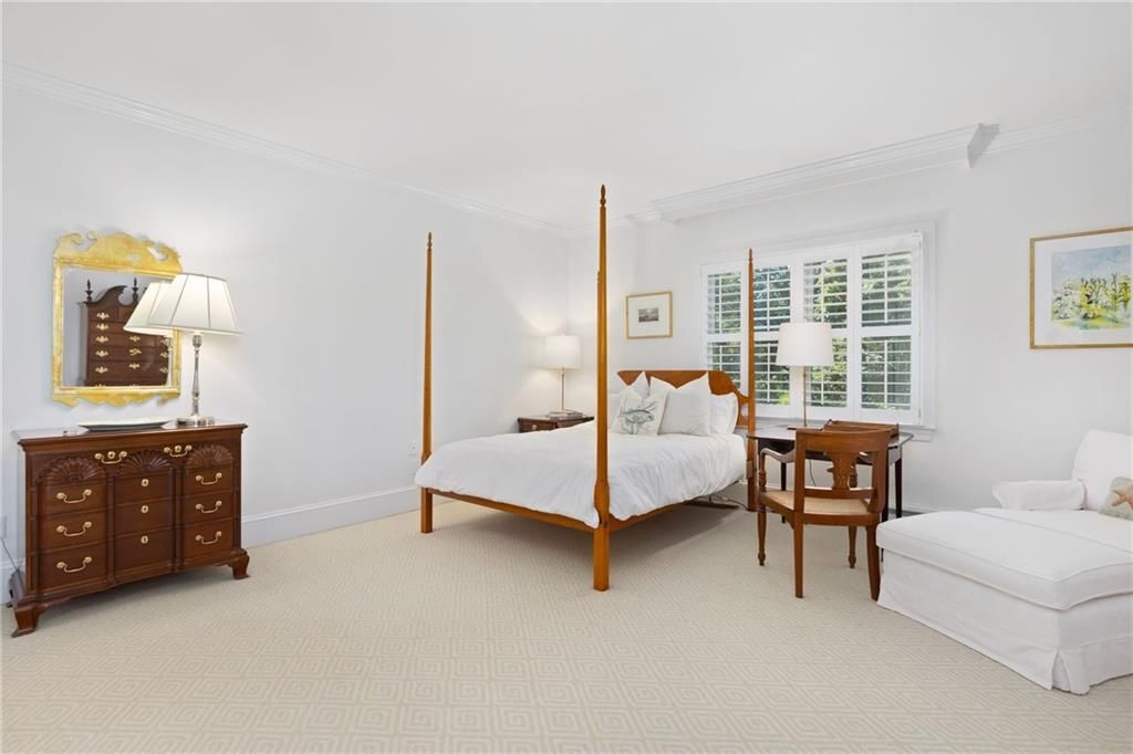 Building Photo - 553 Bellevue Ave